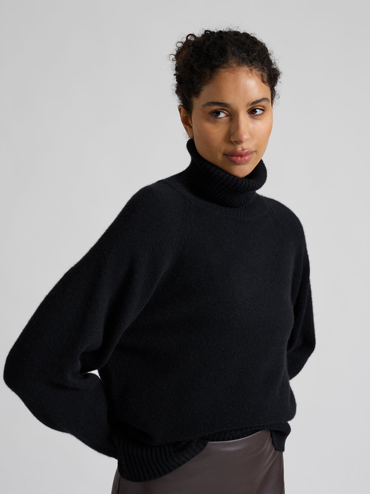 Cashmere sweater turtleneck 