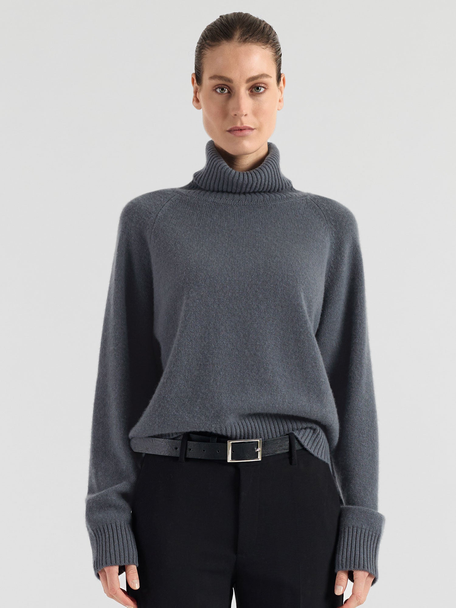 cashmere-sweater-milano-blue-