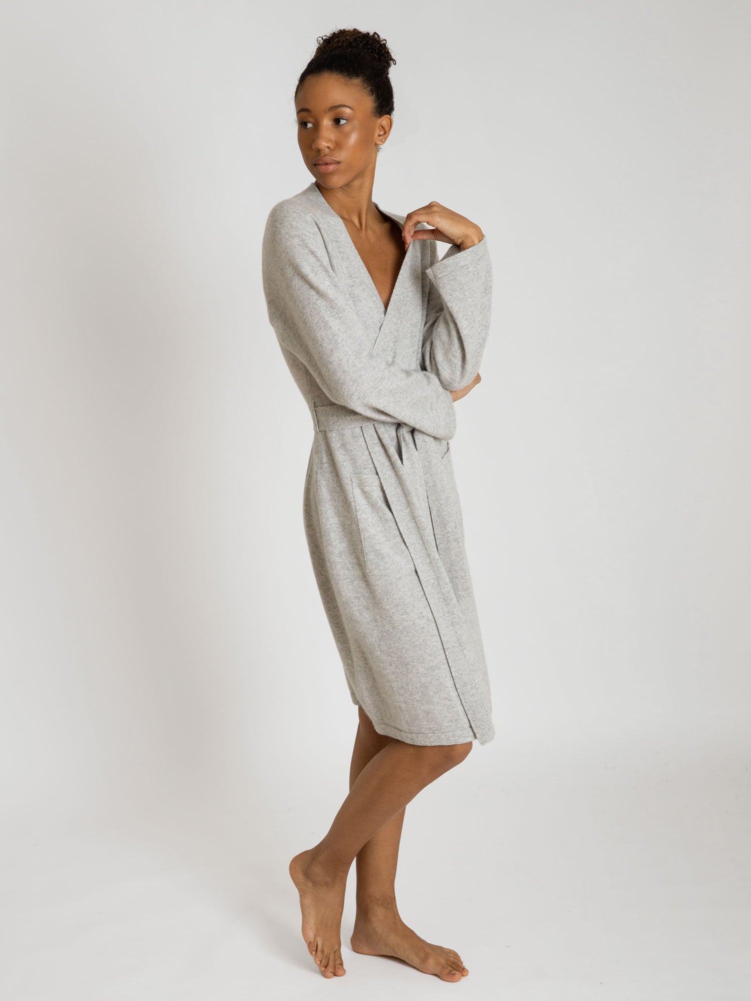 Cashmere robe "Classic" light grey1