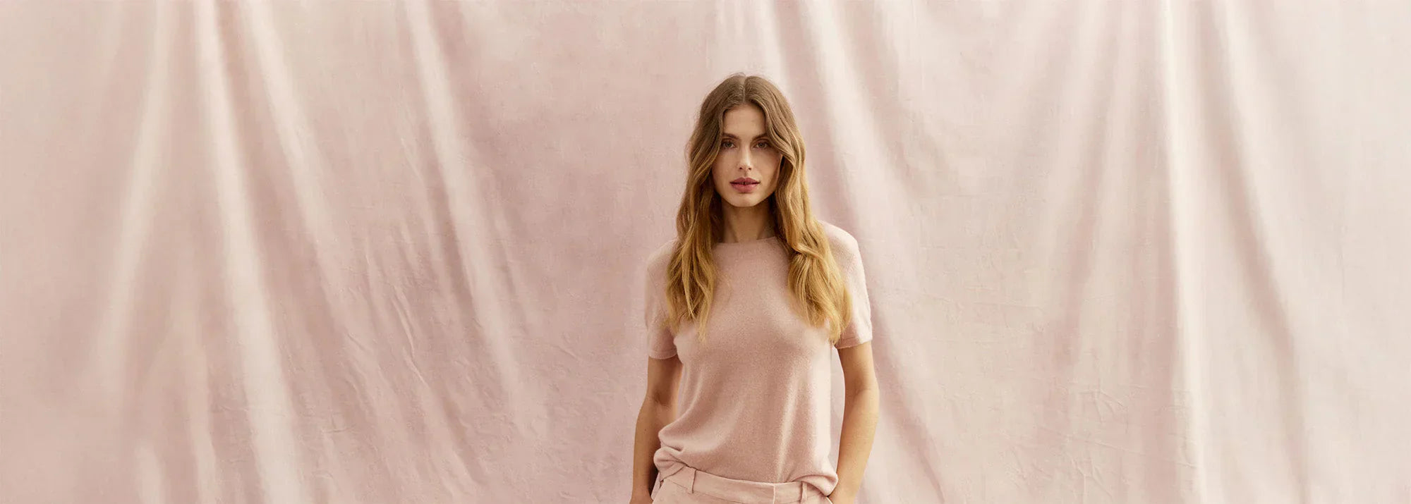 Women / Tops and T-shirts / Tops