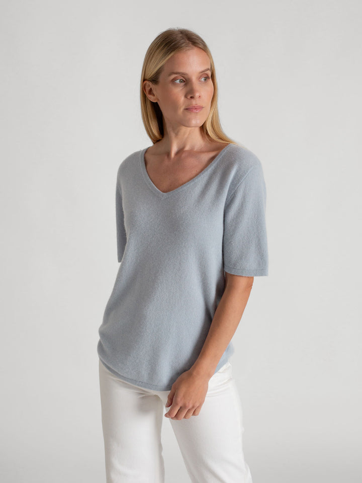 Cashmere T-shirt "Iben" 100% cashmere from Kashmina. Blue horizon
