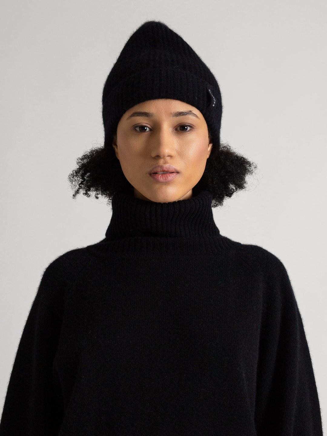 Cashmere beanie "Elli" - black - 100% pure Cashmere - Scandinavian design - Kashmina of Norway