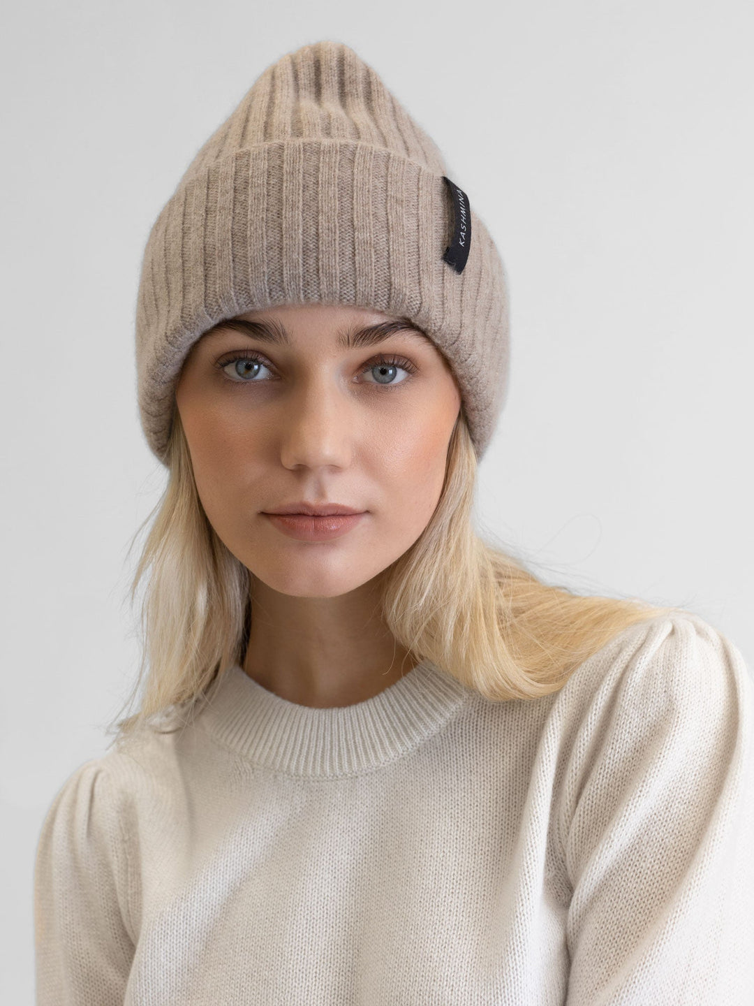 Cashmere beanie "Oda" - toast - 100% pure Cashmere - Scandinavian design - Kashmina of Norway