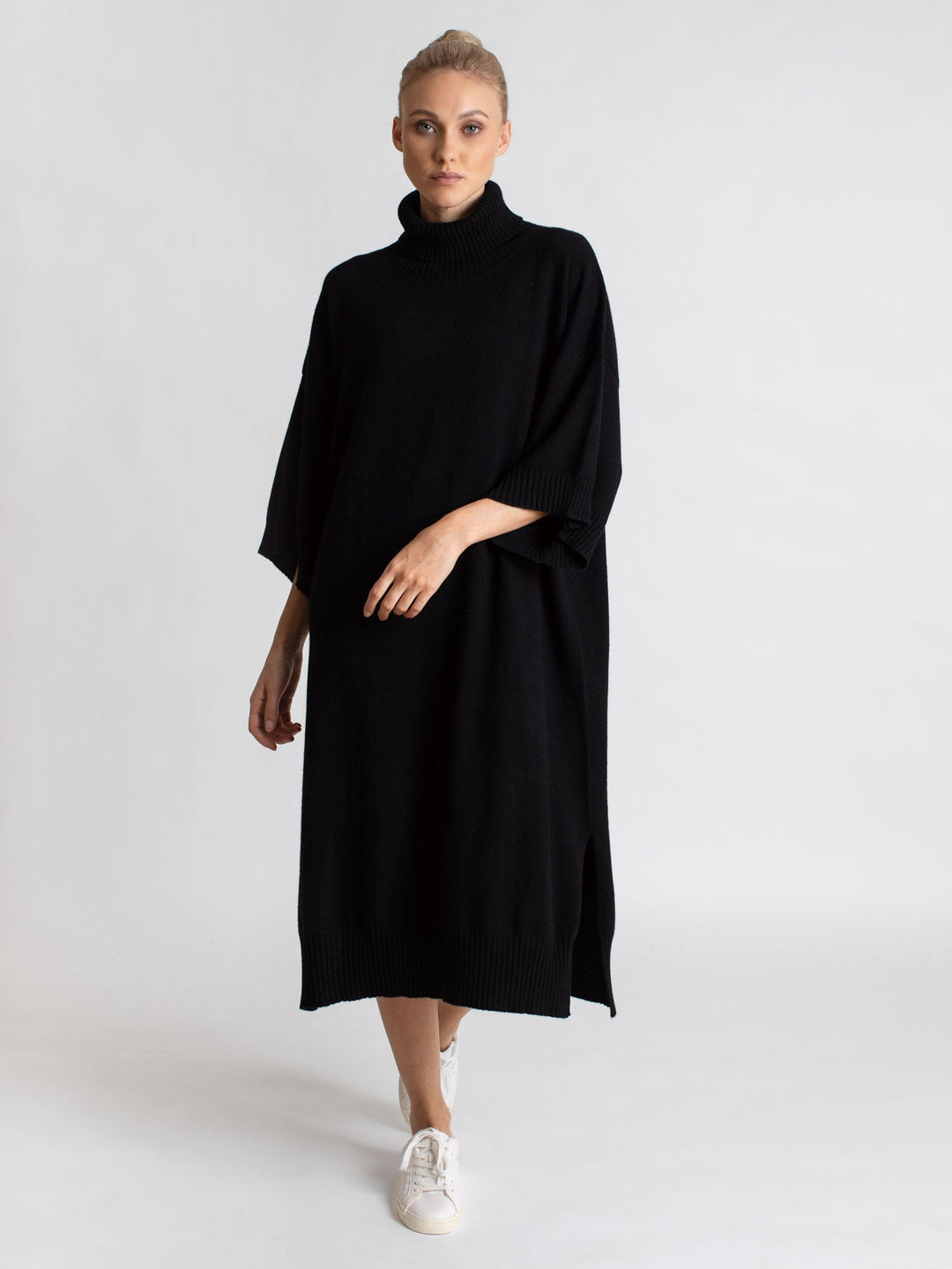 Cashmere dress "Breeze" - black - 100% pure Cashmere - Scandinavian design - Kashmina of Norway