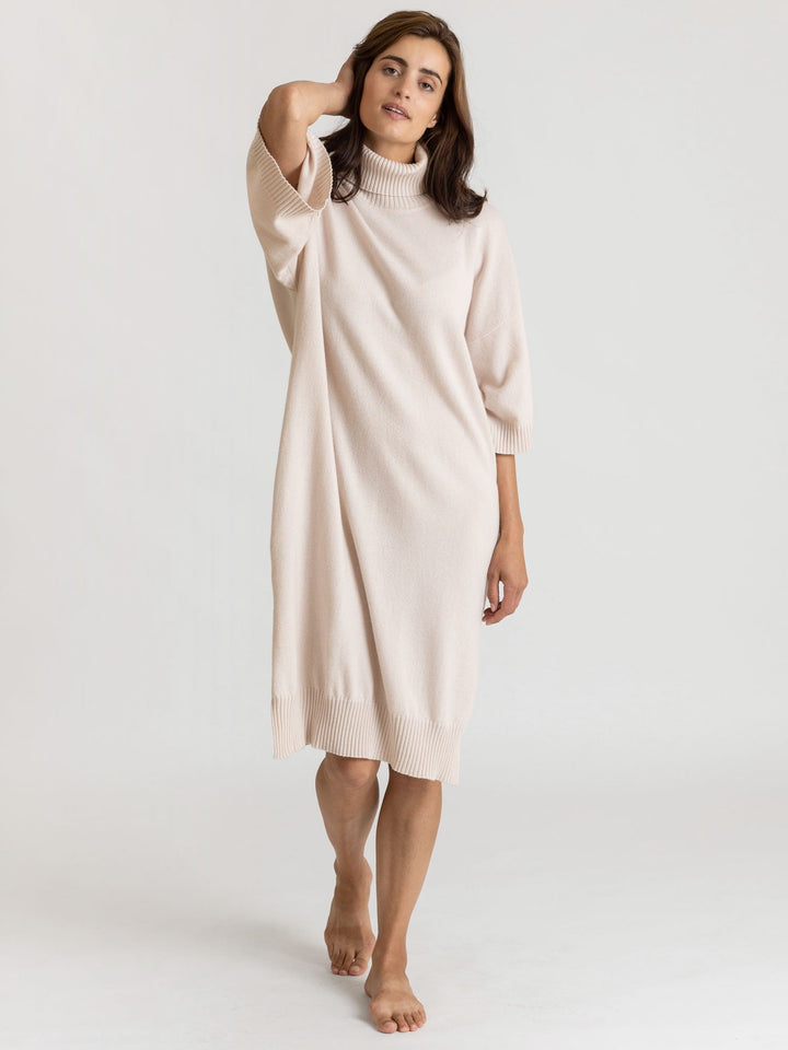 Cashmere dress "Breeze" - pearl - 100% pure Cashmere - Scandinavian design - Kashmina of Norway