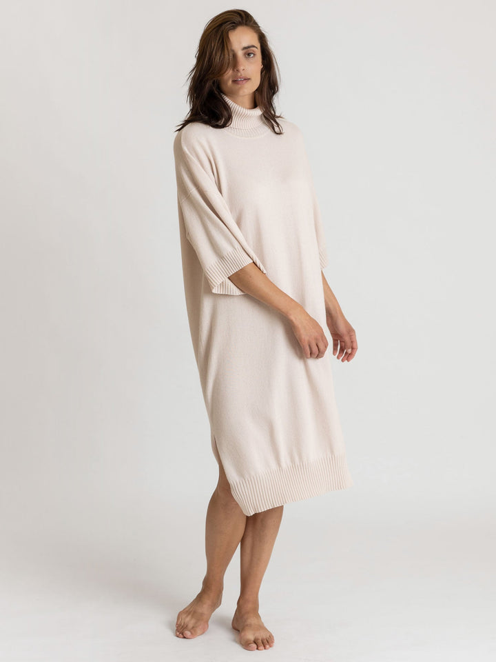 Cashmere dress "Breeze" - pearl - 100% pure Cashmere - Scandinavian design - Kashmina of Norway