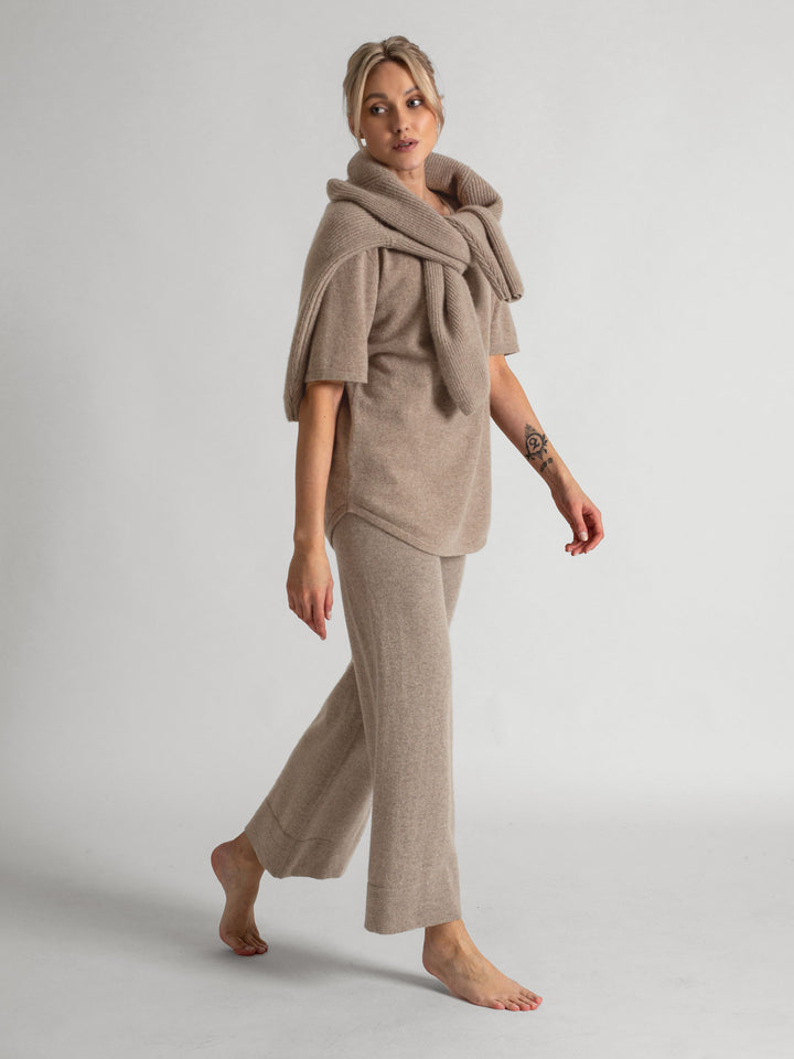 Cashmere pants "Engla" in 100% pure cashmere. Color: Toast. Scandinavian design by Kashmina.