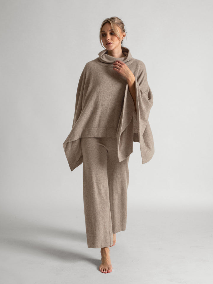 Cashmere pants "Engla" in 100% pure cashmere. Color: Toast. Scandinavian design by Kashmina.