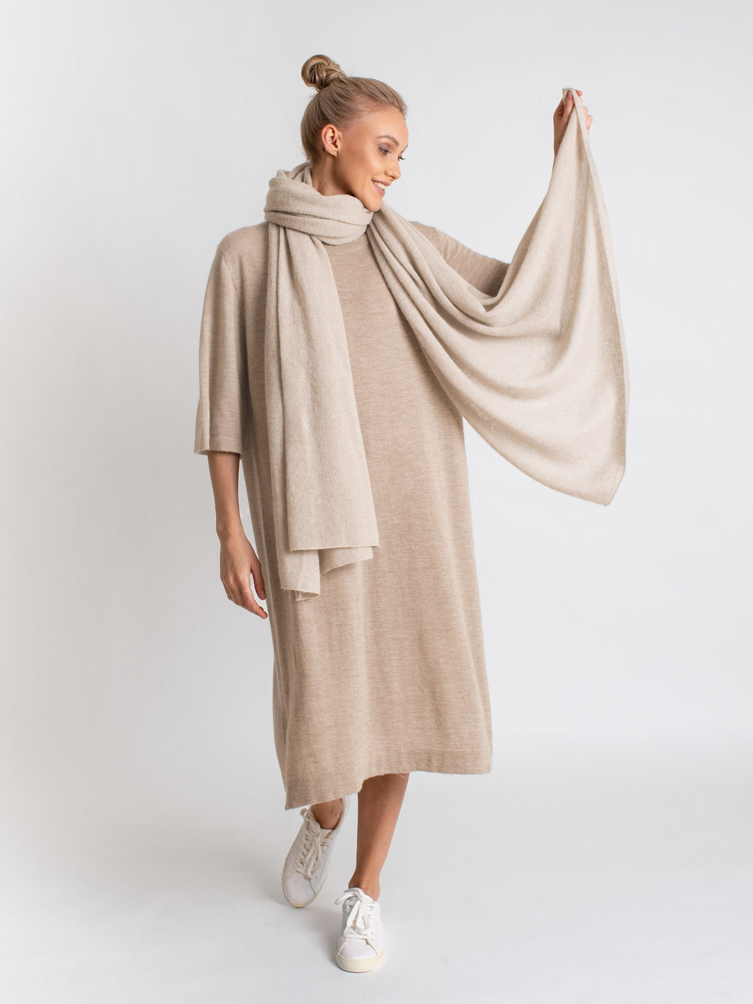 Airy cashmere scarf "Flow" - ginger