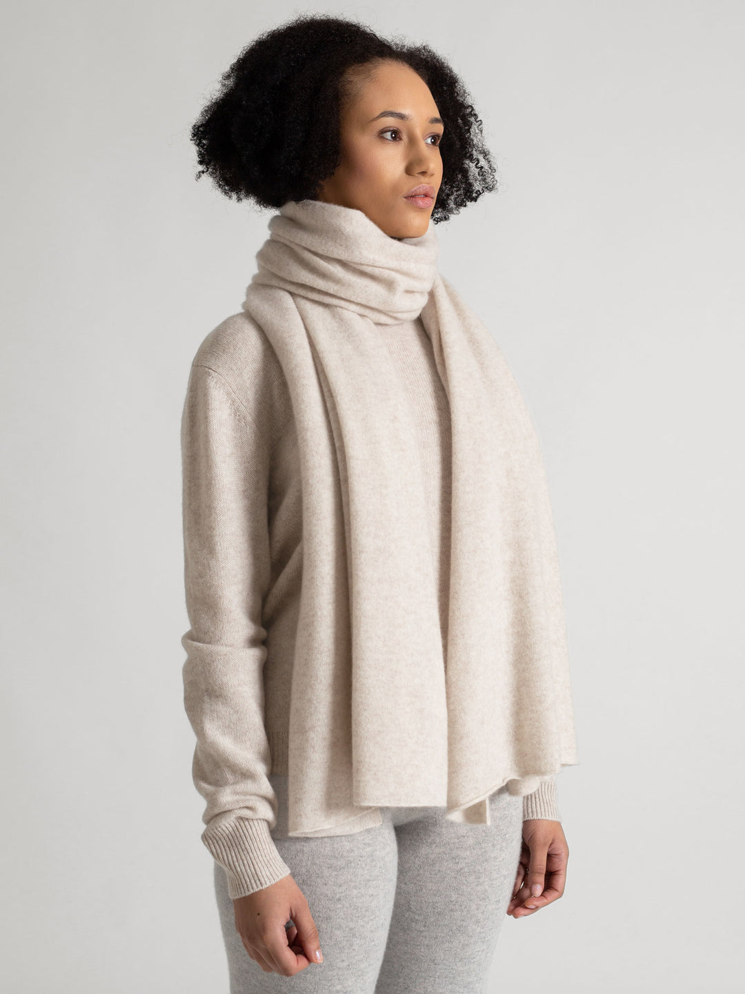 ASKET - The Cashmere Wool Scarf Beige - Recycled Cashmere - Unisex