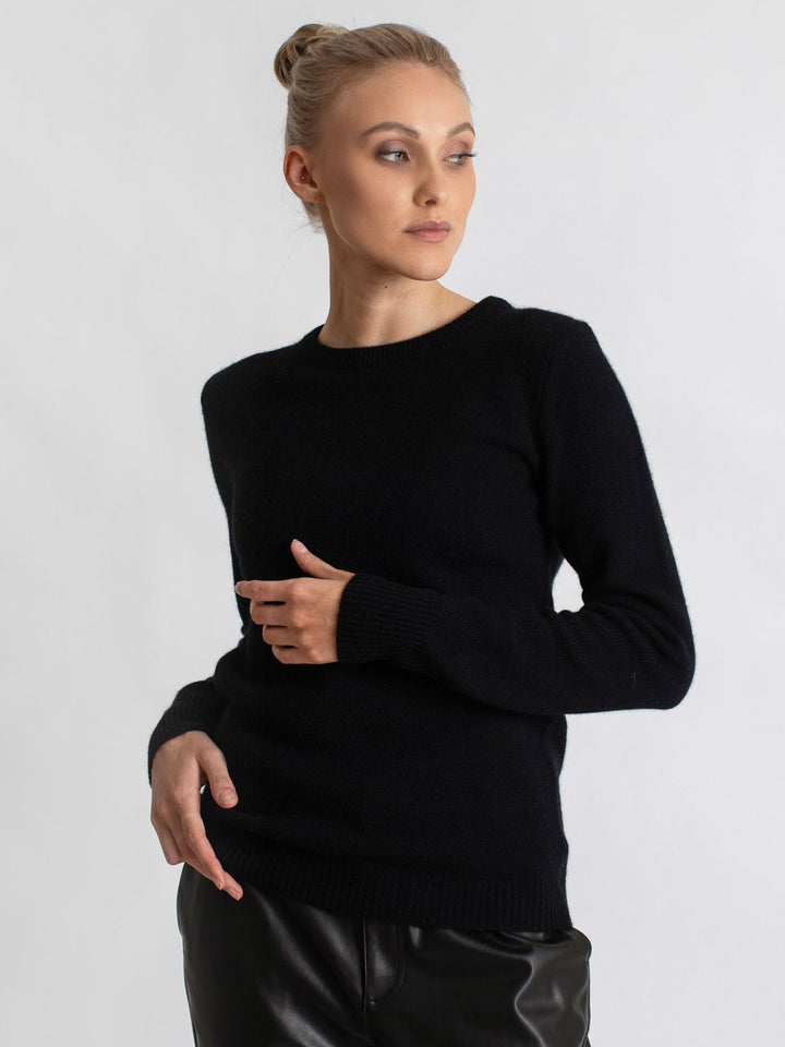 Cashmere sweater "Saga" - black - 100% pure Cashmere - Scandinavian design - Kashmina of Norway