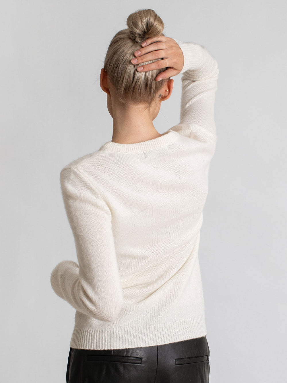 Cashmere sweater "Saga" - white - 100% pure Cashmere - Scandinavian design - Kashmina of Norway