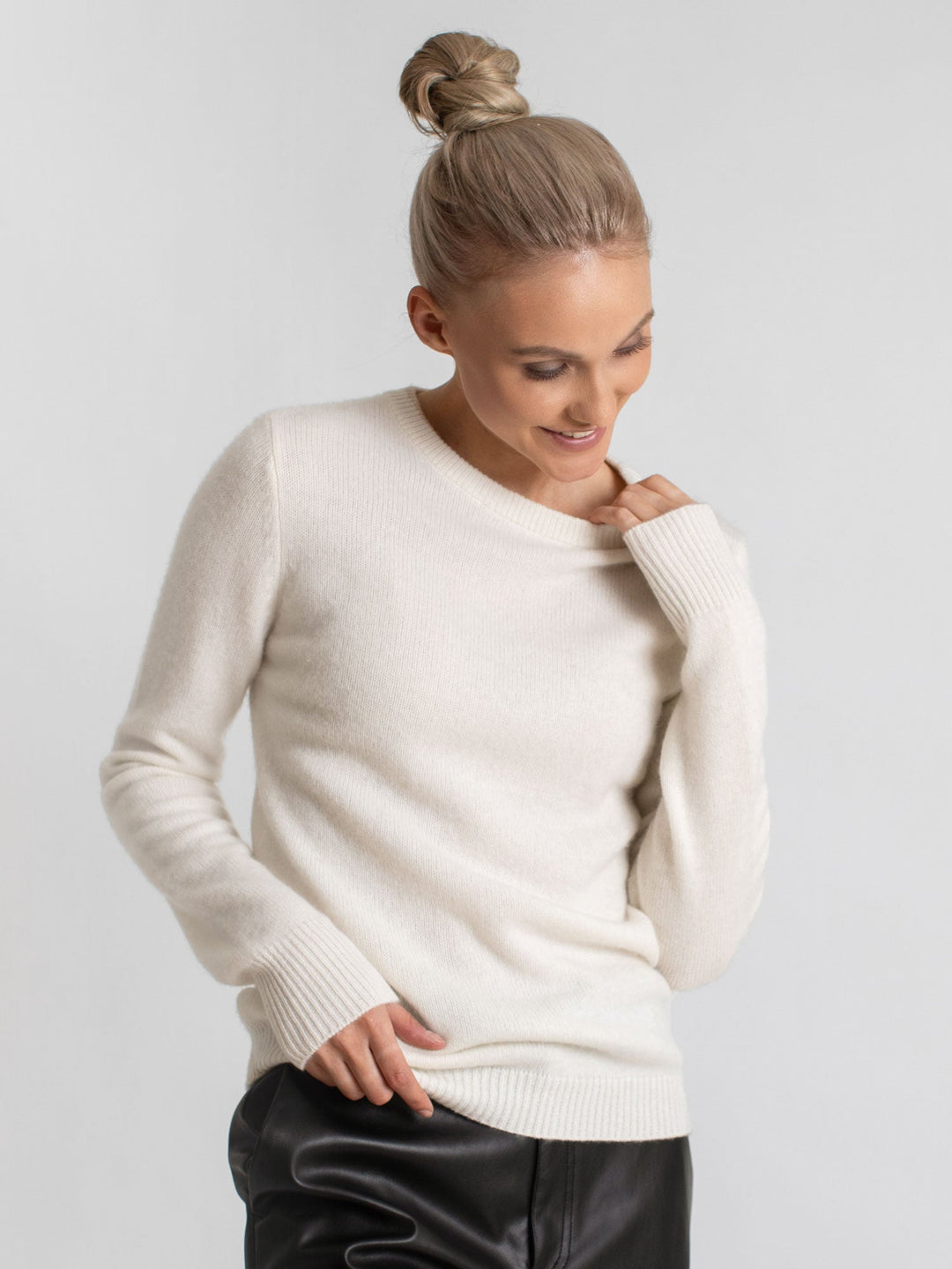 Cashmere sweater "Saga" - white - 100% pure Cashmere - Scandinavian design - Kashmina of Norway