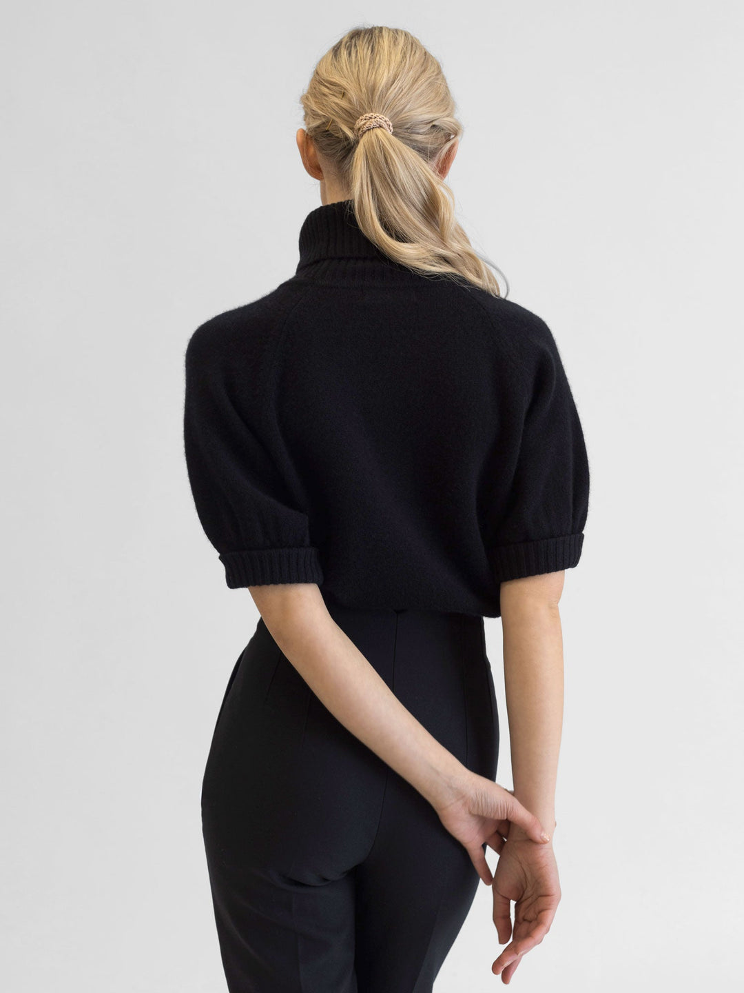 Cashmere sweater "Una" - black - 100% pure Cashmere - Scandinavian design - Kashmina of Norway
