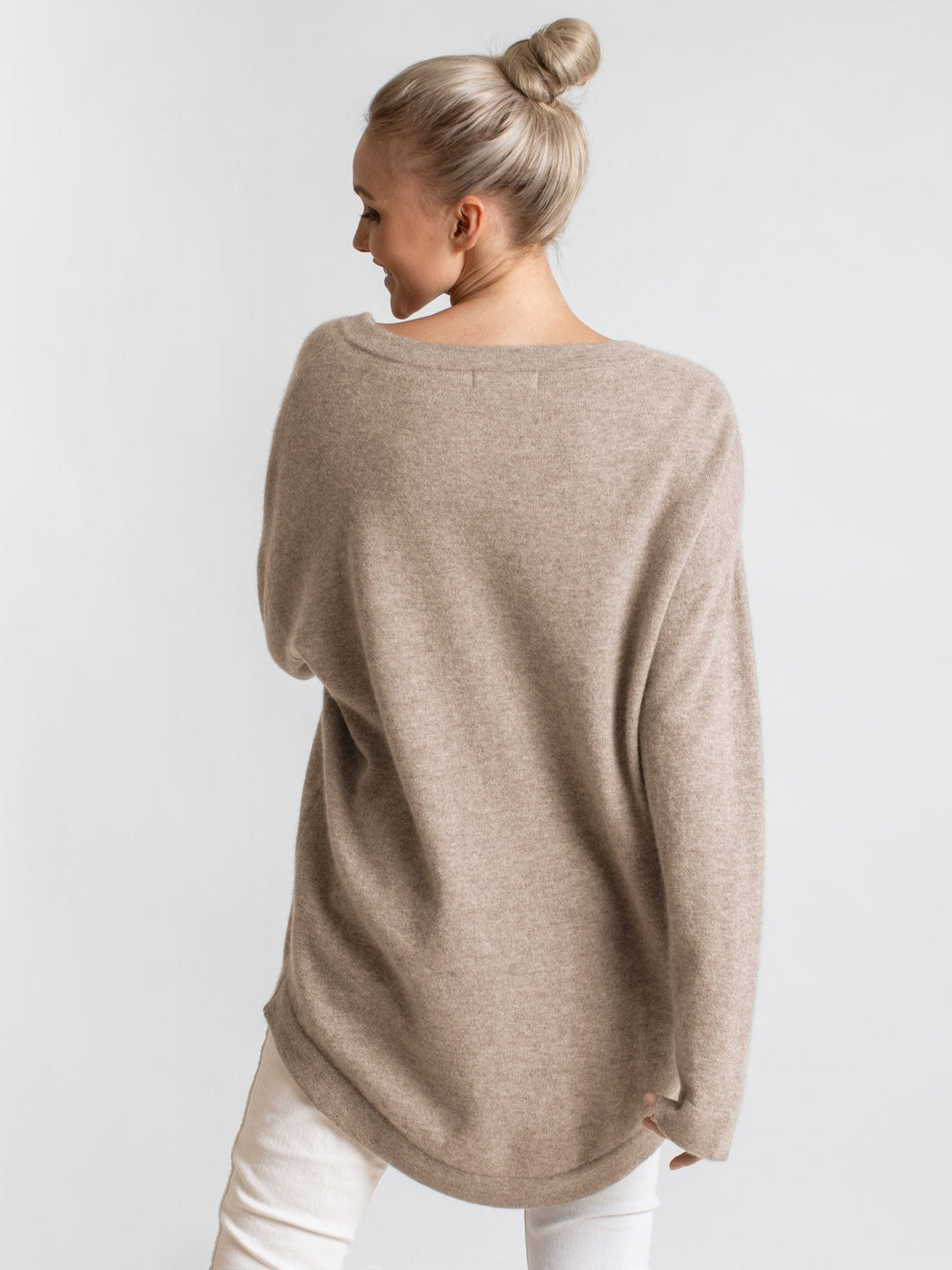 Cashmere sweater "Alva" - toast - 100% pure Cashmere - Scandinavian design - Kashmina of Norway