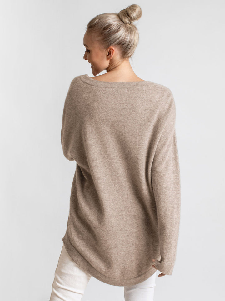 Cashmere sweater "Alva" - toast - 100% pure Cashmere - Scandinavian design - Kashmina of Norway