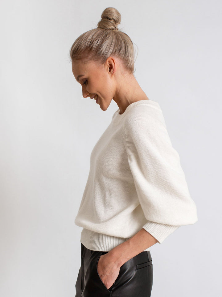 Cashmere sweater "Aurora" - white - 100% pure Cashmere - Scandinavian design - Kashmina of Norway