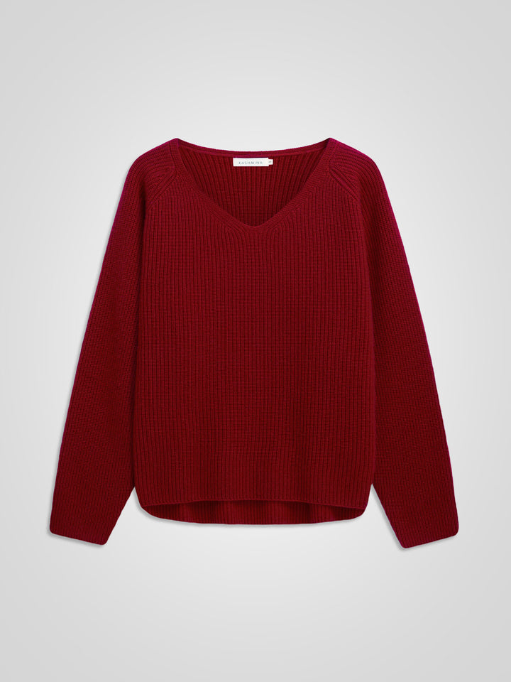 Rib knitted V-neck cashmere sweater in color: Aroma Red. 100% cashmere, Scandinavian design by Kashmina.
