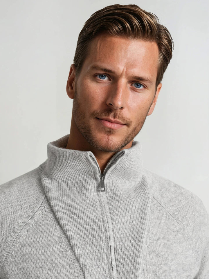 Mens cashmere zip-neck sweater "frost" 100% pure cashmere.Scandinavian design by Kashmina. Color: Light Grey.