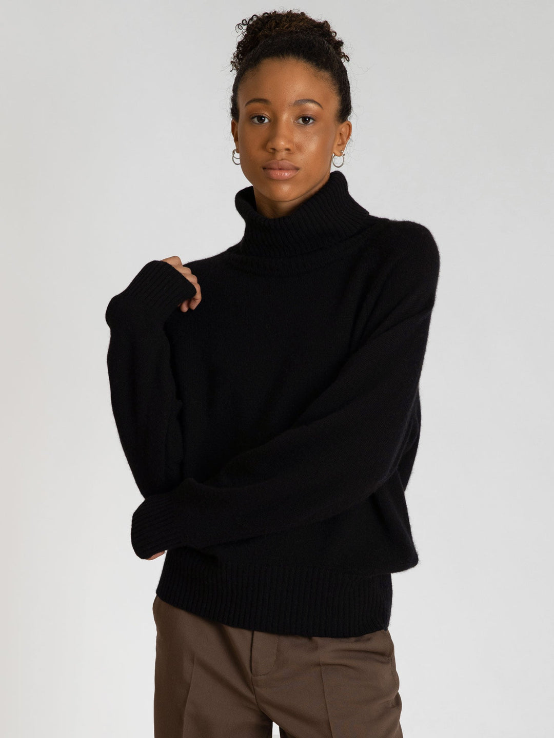 Cashmere sweater "Milano" - black - 100% pure Cashmere - Scandinavian design - Kashmina of Norway