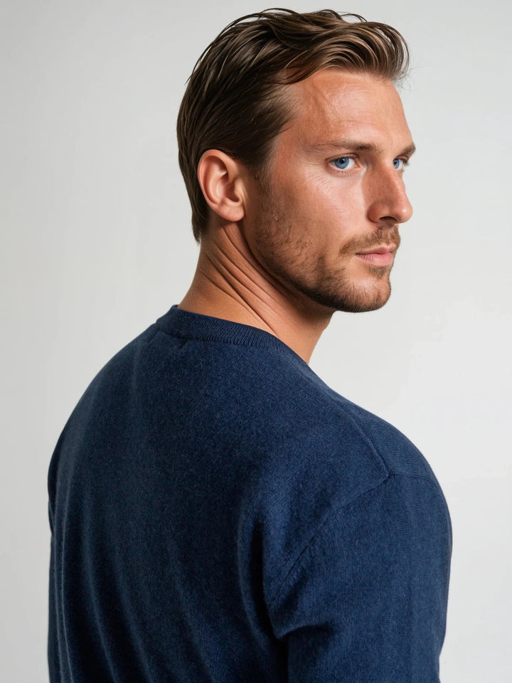 cashmere sweater v-neck men, 100% cashmere from Kashmina, mountain blue wool sweater