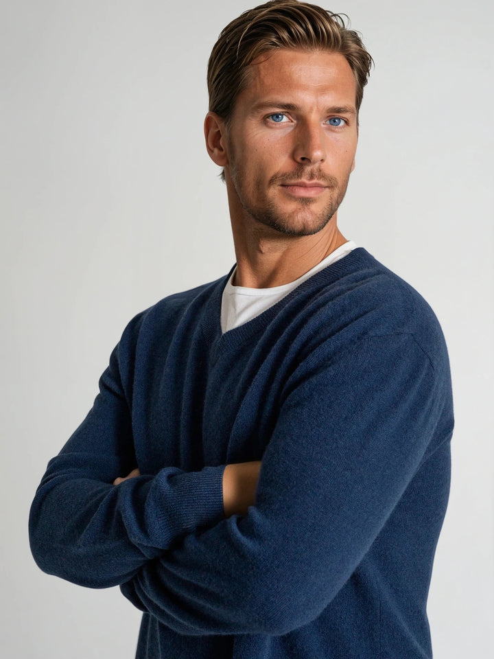 cashmere sweater v-neck men, 100% cashmere from Kashmina, mountain blue wool sweater