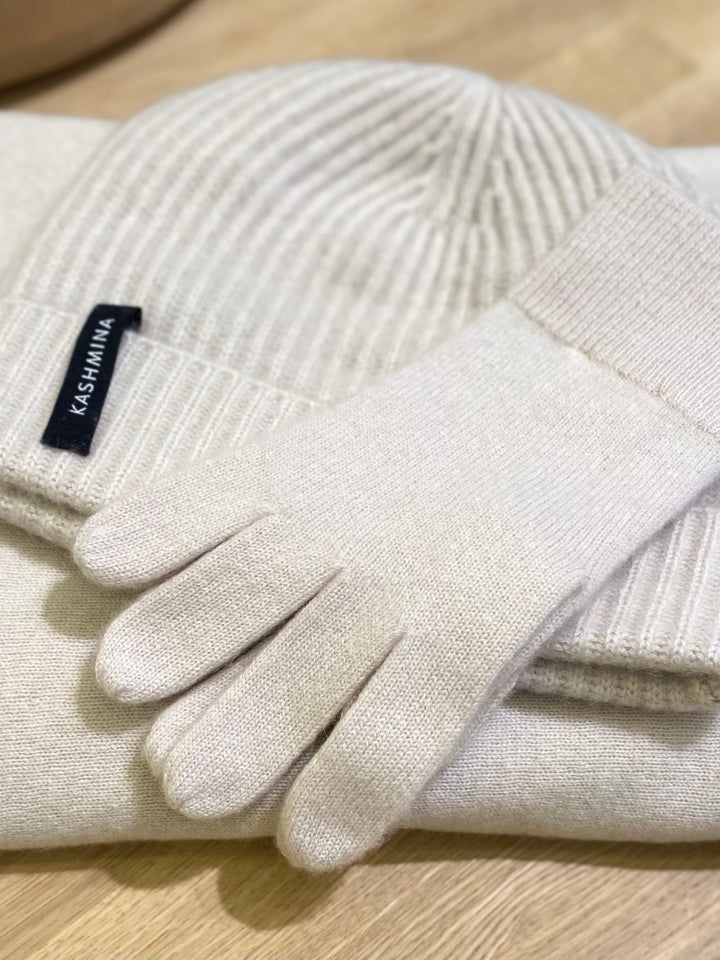Cashmere mittens "Snow" - pearl - 100% pure Cashmere - Scandinavian design - Kashmina of Norway