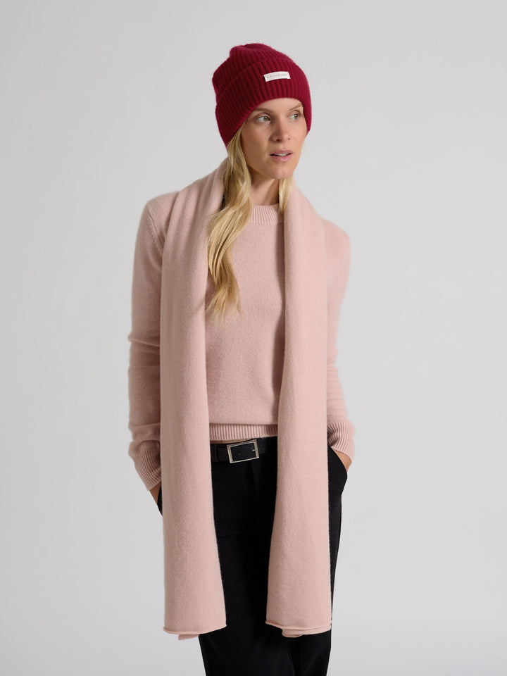 Cashmere round neck sweater Sofia Long beige 100% pure cashmere. Scandinavian design. Color: rose glow