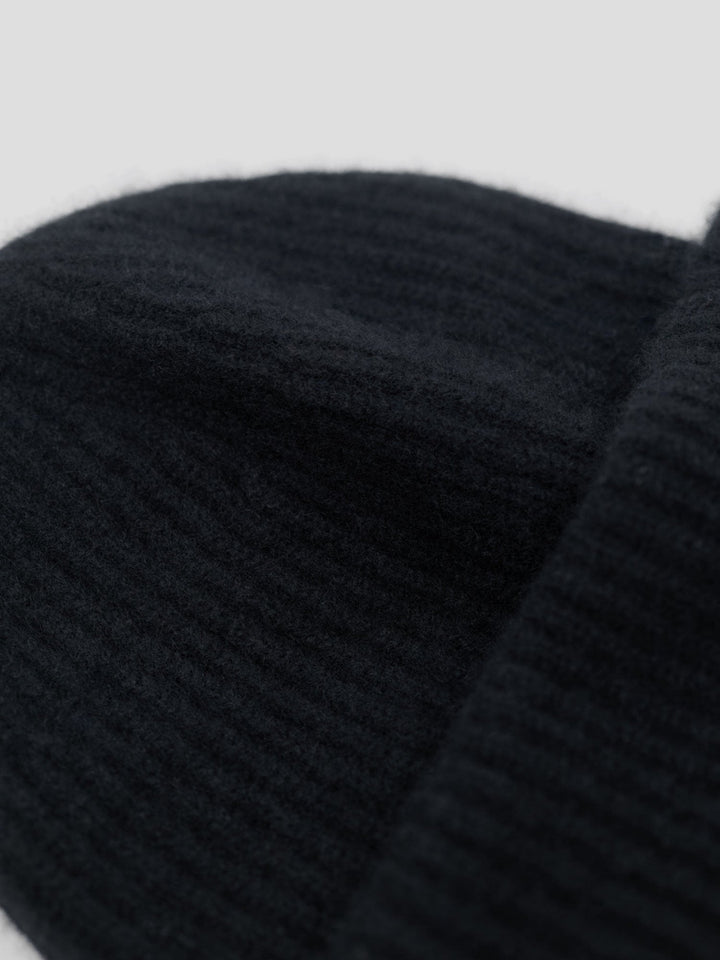 Cashmere beanie "Odny" - Black - 100% pure Cashmere - Scandinavian design - Kashmina of Norway