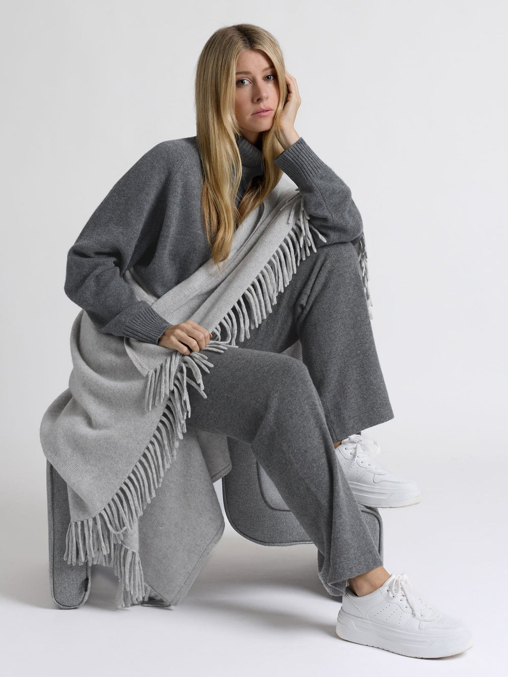 Cashmere blanket "Lux" - light grey - 100% pure Cashmere - Scandinavian design - Kashmina of Norway