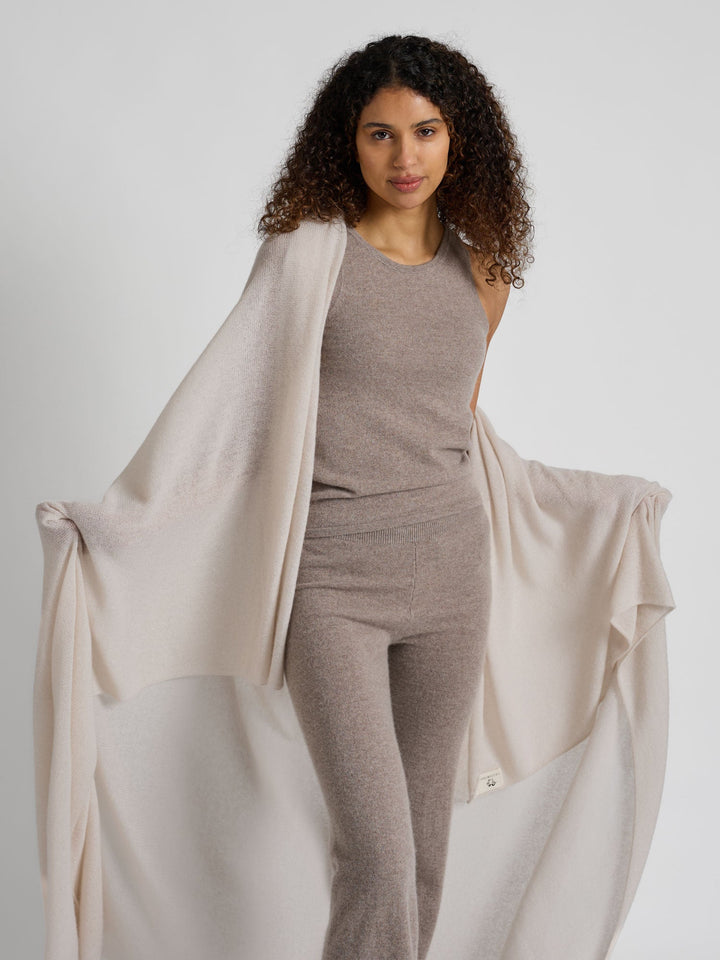 Cashmere blanket "Misty" - Cream - 100% pure Cashmere - Scandinavian design - Kashmina