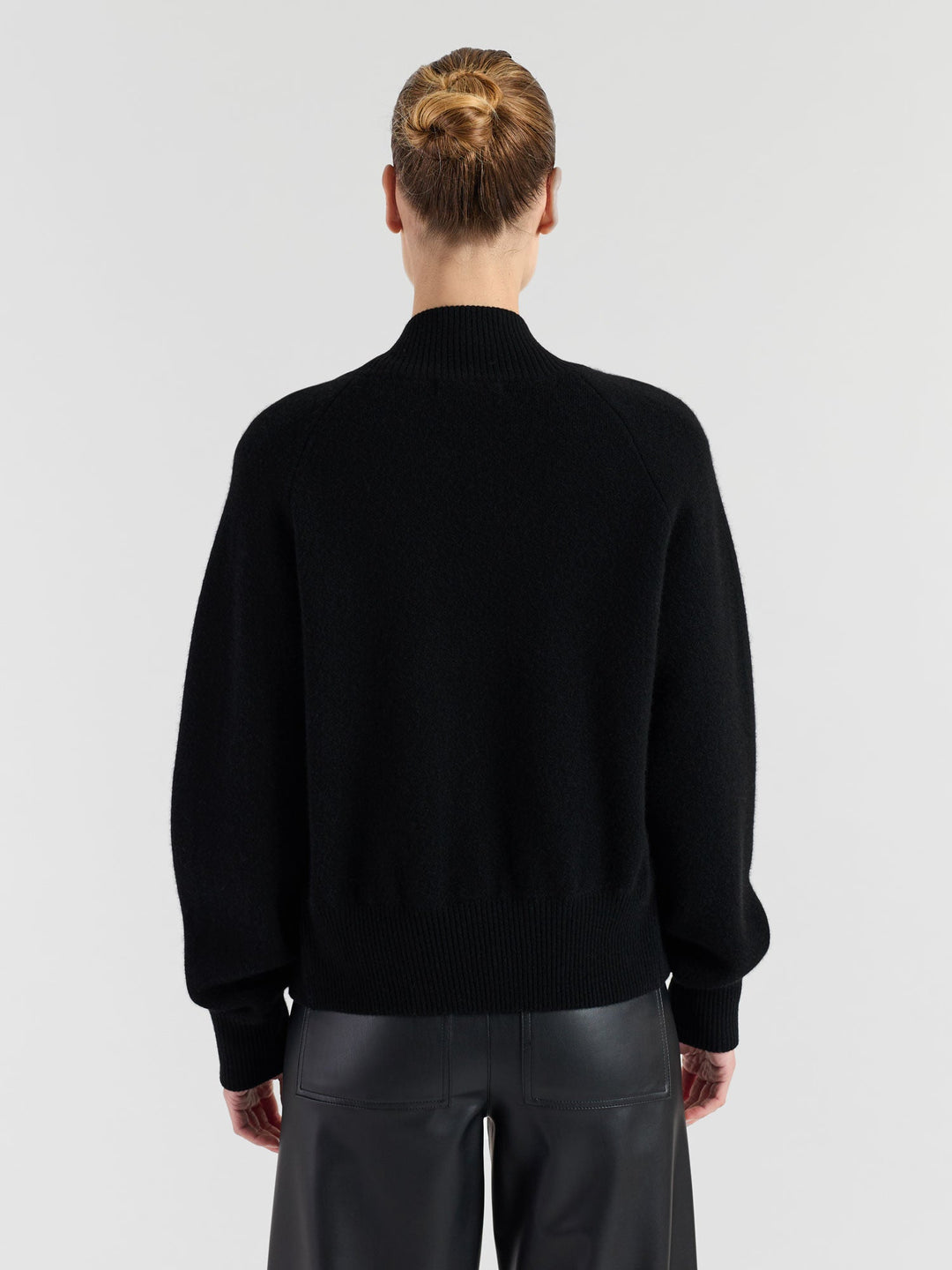 Cashmere jacket "Oline" - Black - 100% pure Cashmere - Scandinavian design - Kashmina of Norway