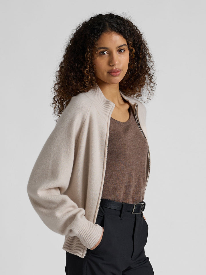 Cashmere jacket "Oline" - Cream - 100% pure Cashmere - Scandinavian design - Kashmina