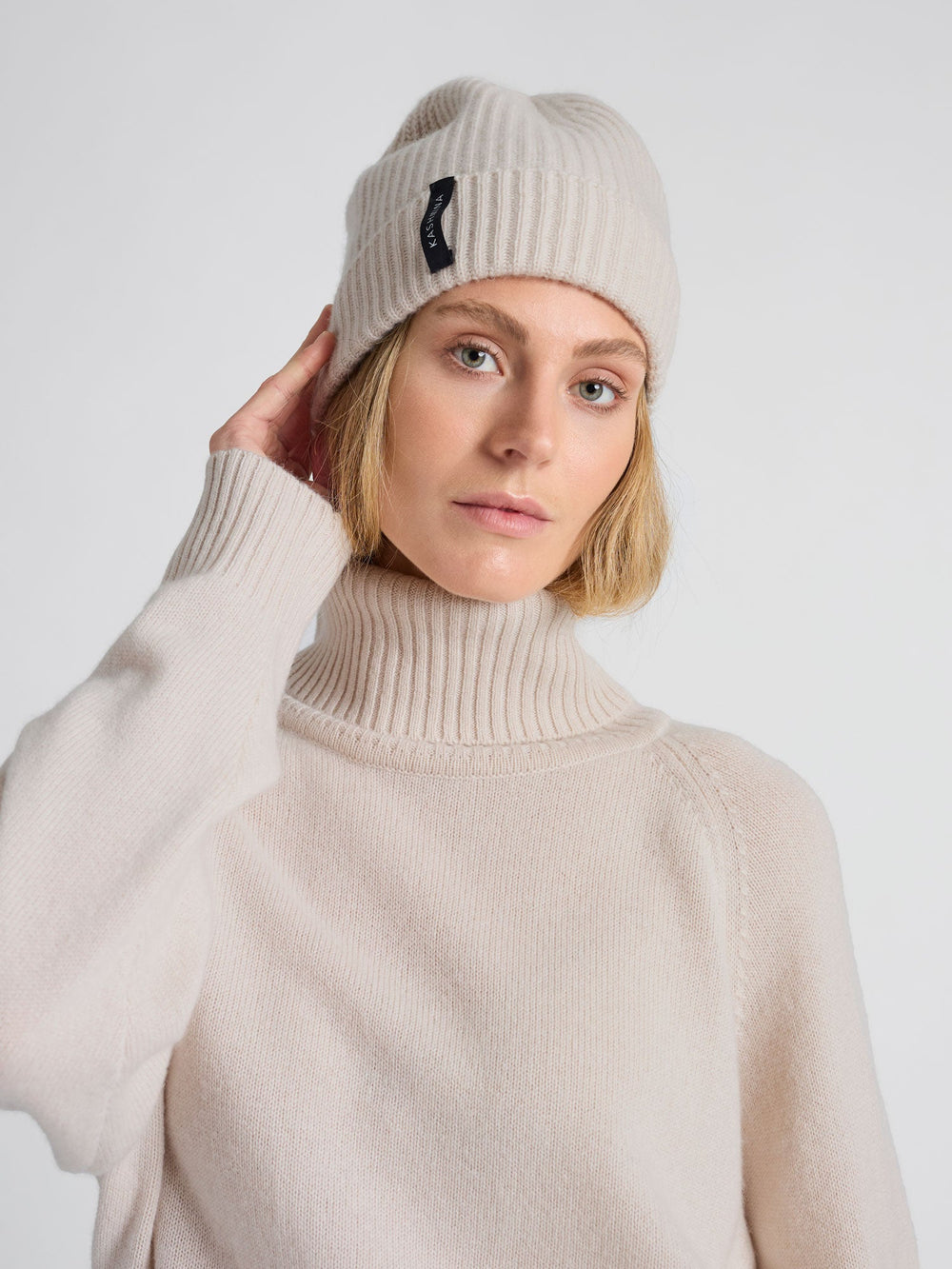 Cashmere beanie "Elli" - Cream - 100% pure Cashmere - Scandinavian design - Kashmina of Norway