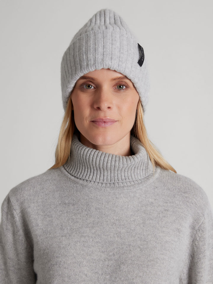 Kashmina beanie light grey cashmere beanie sustainable scndinavian design