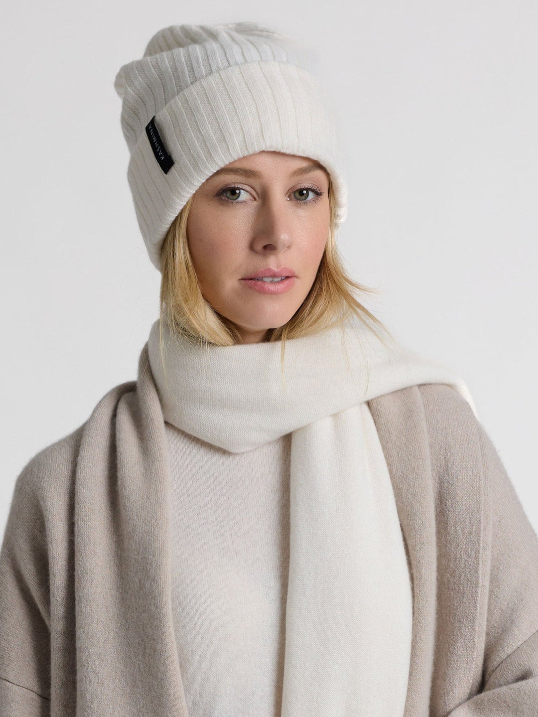 Cashmere scarf "Signature" - white - 100% pure Cashmere - Scandinavian design - Kashmina of Norway