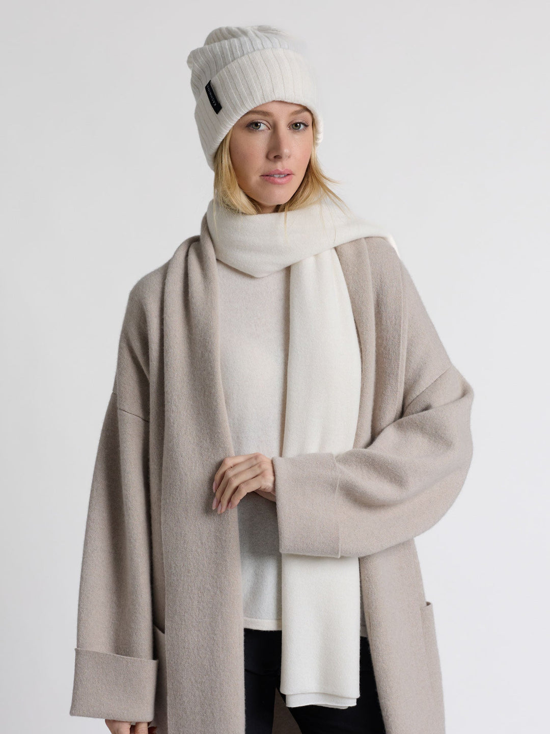 Cashmere scarf "Signature" - white - 100% pure Cashmere - Scandinavian design - Kashmina of Norway
