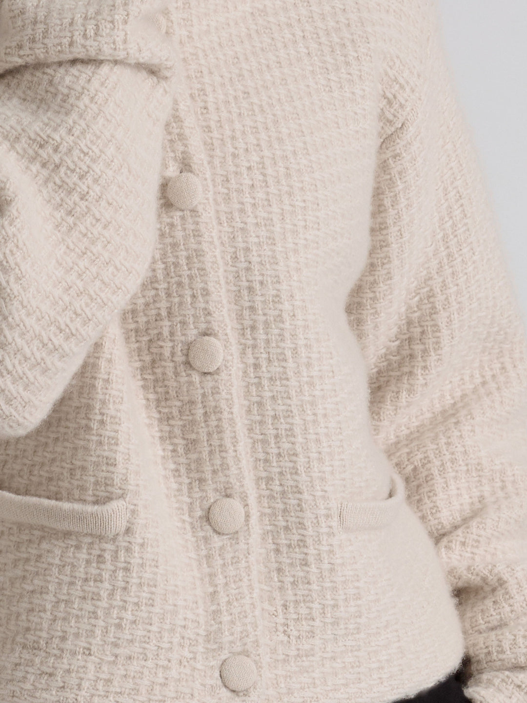 Cashmere jacket "Luna" in 100% cashmere. Scandinavian design by Kashmina. Color: Cream.