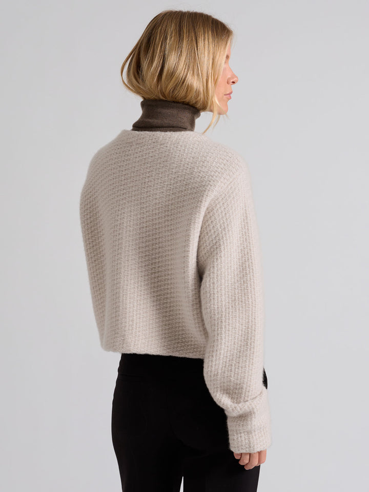 Cashmere jacket "Luna" in 100% cashmere. Scandinavian design by Kashmina. Color: Cream.