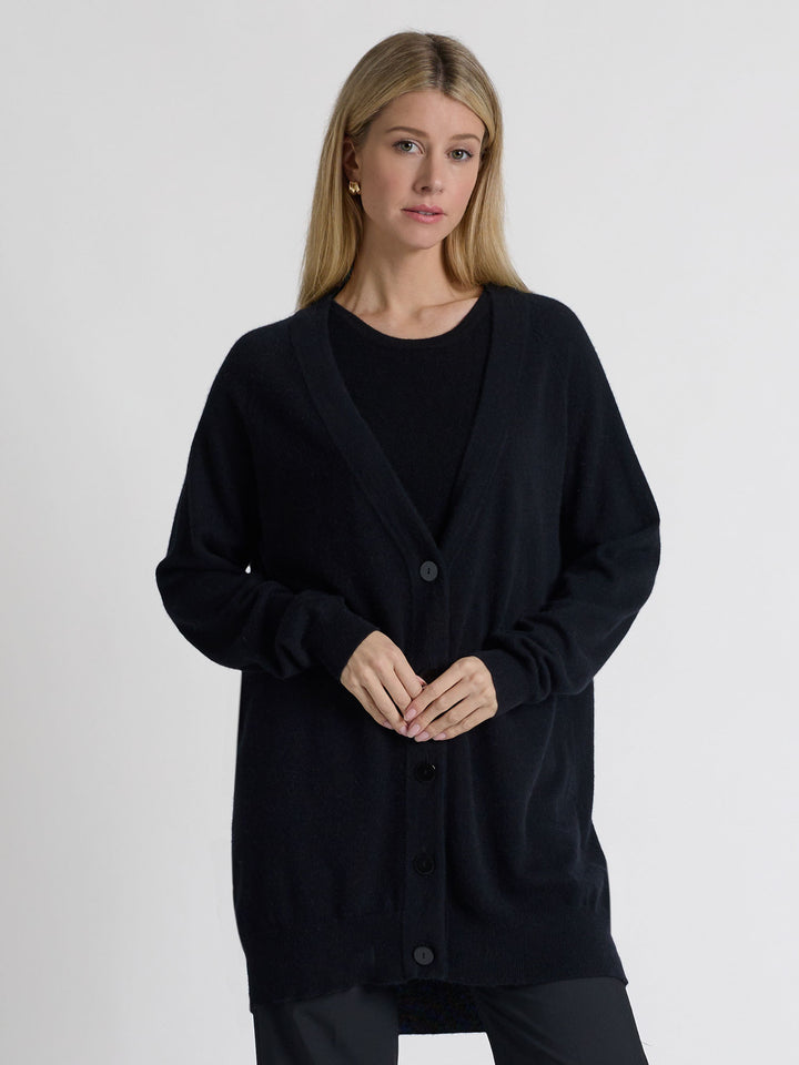 Cashmere cardigan "Lykke" 100% pure cashmere. Scandinavian design. Color: Black