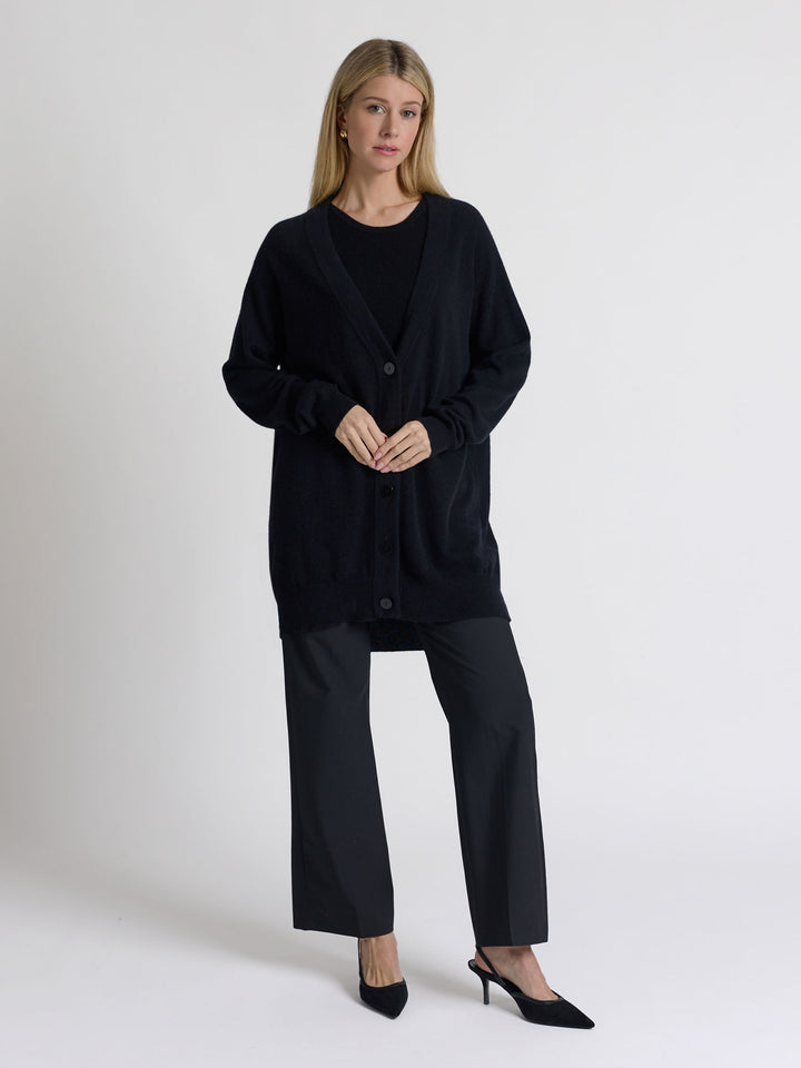 Cashmere cardigan "Lykke" 100% pure cashmere. Scandinavian design. Color: Black