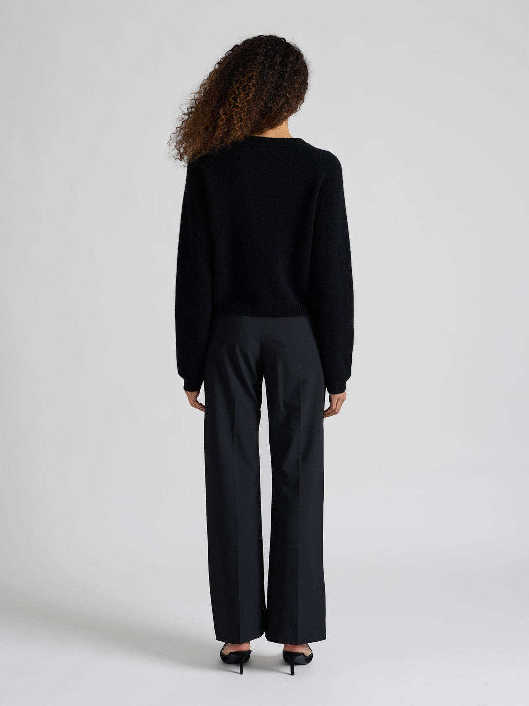 Cashmere cardigan "Randi" - Black - 100% pure Cashmere - Scandinavian design - Kashmina