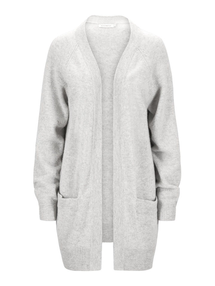 Cashmere cardigan "Solveig" in 100% pure cashmere. Scandinavian design by Kashmina. Color: Light grey.