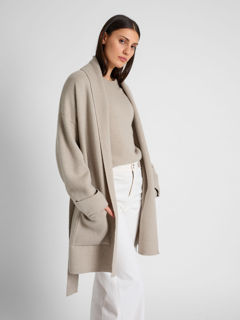Cashmere coat "Liv" in 100% pure cashmere. Scandinavian design by Kashmina. Color: Ginger.