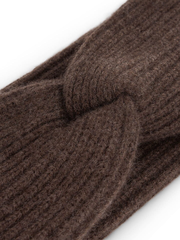 Cashmere head band Freya in 100% cashmere. Color: Dark Brown. Scandinavian design from Kashmina