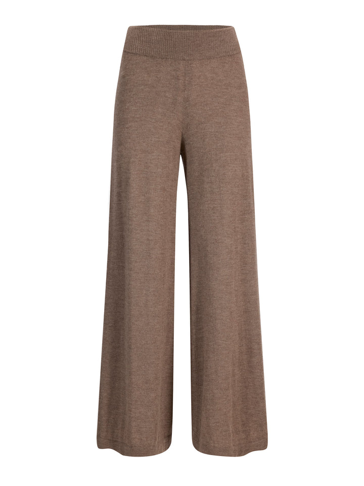 Cashmere pants "Air" in 100% pure light cashmere. Scandinavian design by Kashmina. Color: Dark Toast.