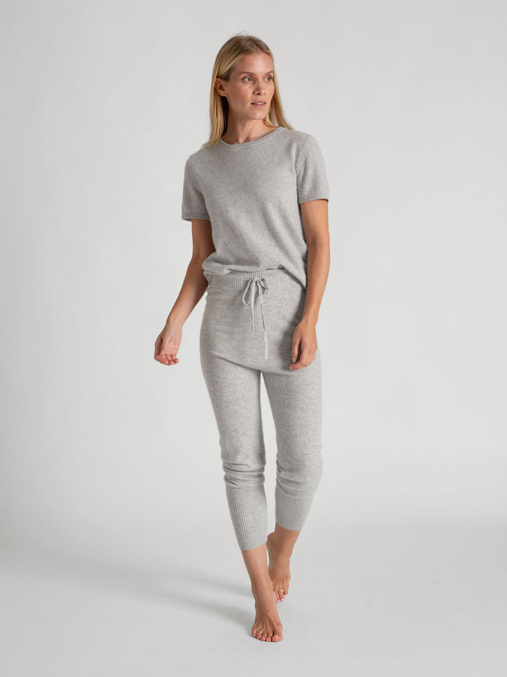 Cashmere pants "Chill Pants" in 100% pure cashmere. color: light grey. Scandinavian design by Kashmina