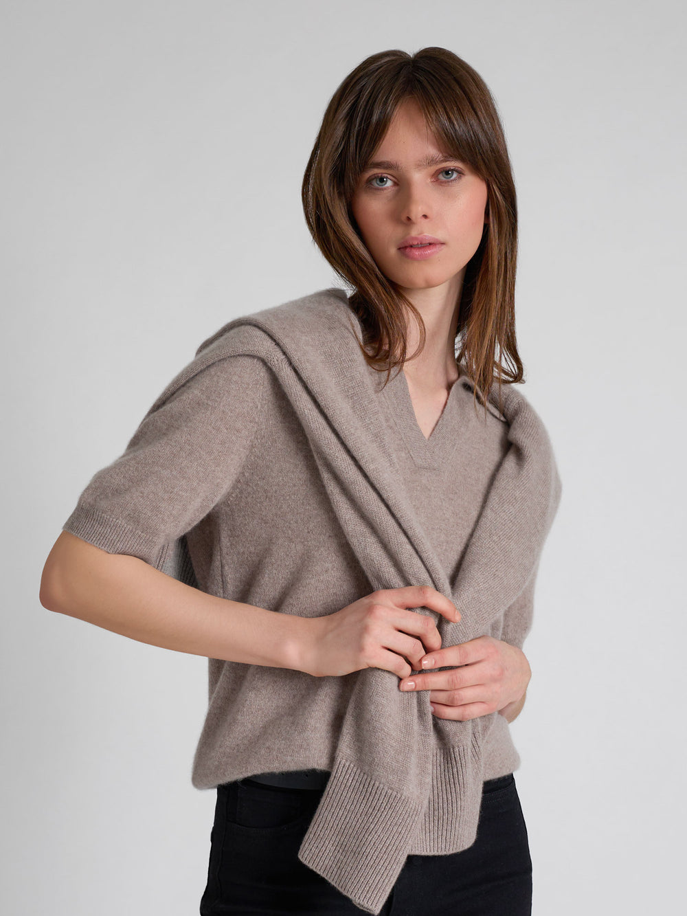 Cashmere piquet "Rikke" in 100% pure cashmere. Scandinavian design by Kashmina. Color: Toast.