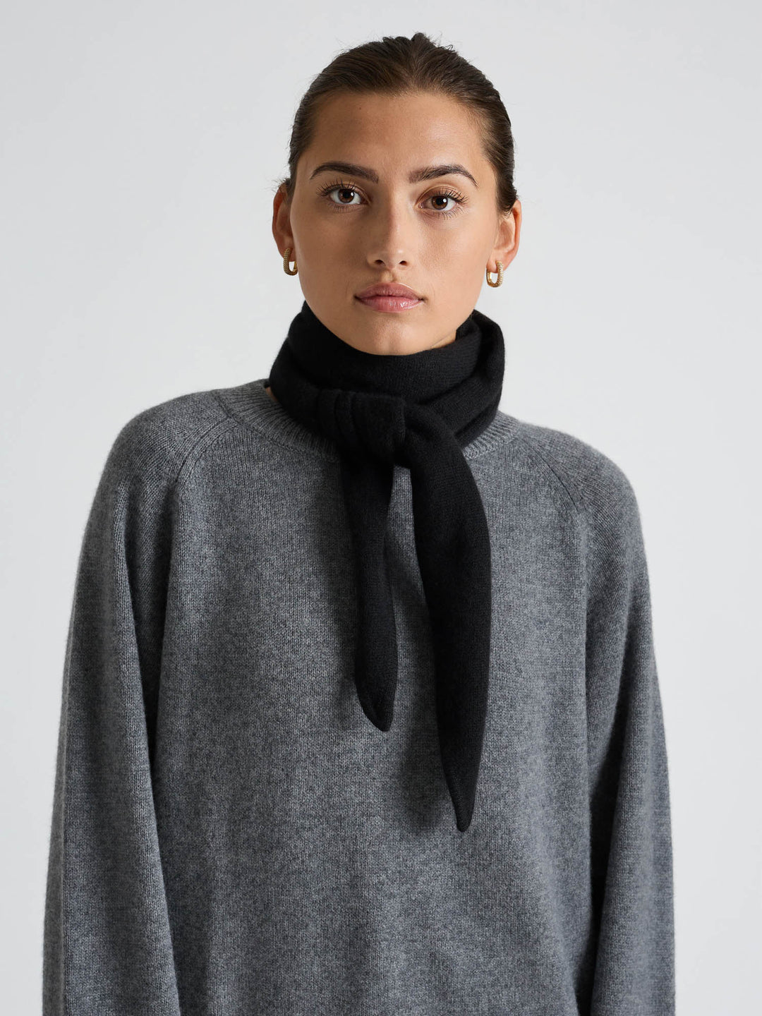 Cashmere scarf "Astrid" - Black