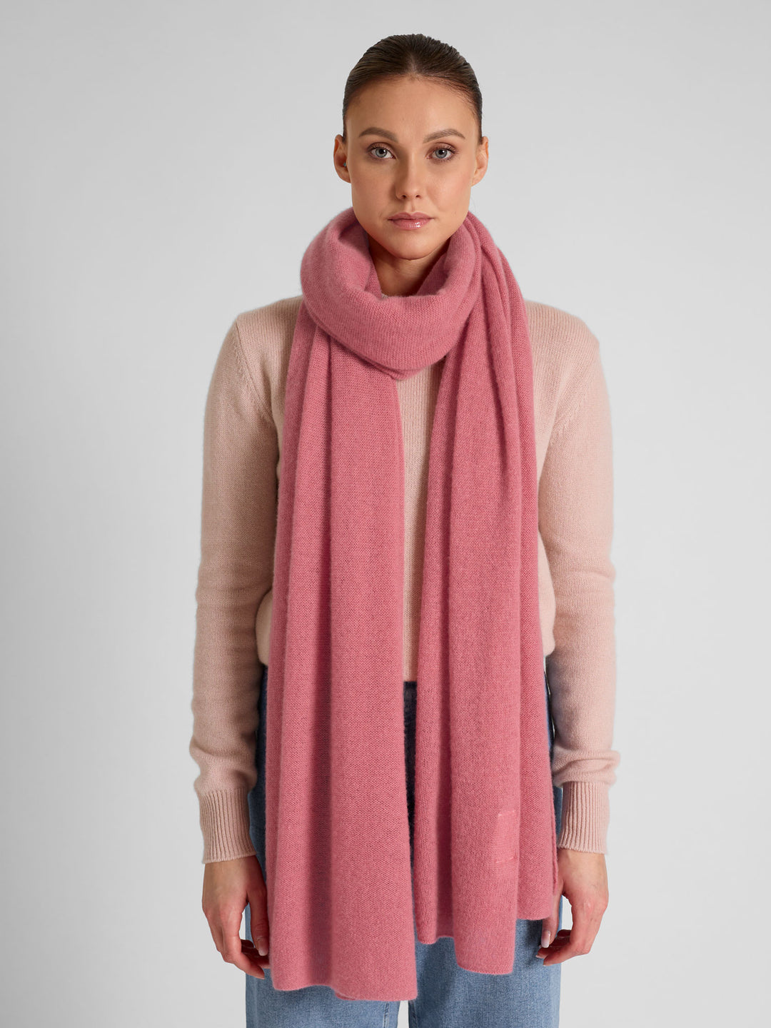 Airy cashmere scarf "Flow" - pink berry - 100% pure Cashmere - Scandinavian design - Kashmina of Norway